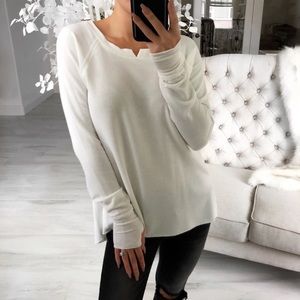 NWT ✨ Leisure Ivory Long Sleeve